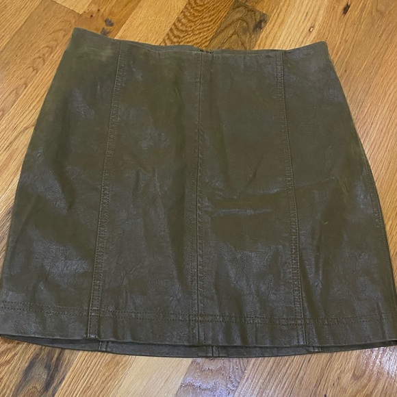 Free People Olive Modern Femme Vegan Leather Mini Skirt - Picture 2 of 7